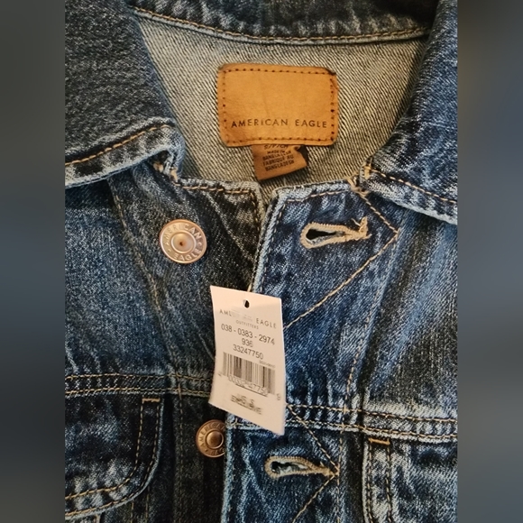 American Eagle oversized jean jacket - Picture 2 of 3